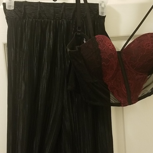 2 piece - Picture 4 of 5